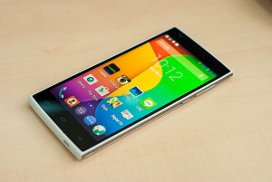 i-mobile IQ X LEON (9)