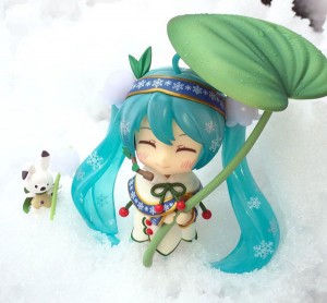 Hatsune-Miku-Nendoroid-#493-(7)