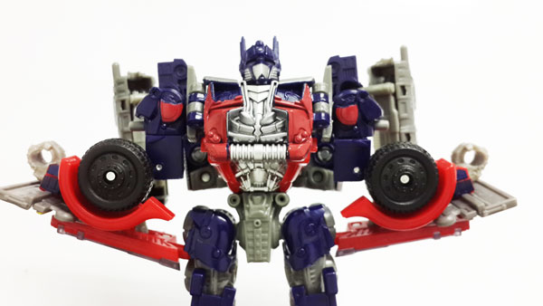 Transformers-Dark-Of-The-Moon-Optimus-Prime-Voyager-Class-Mechtech-(50)