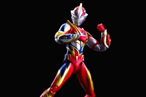 Ultra-Act  Ultraman Mebius - Phoenix Brave Form (Bandai) (1)