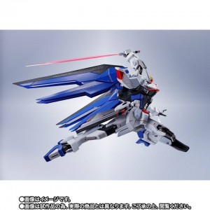 -Toys-Metal-Robot-Spirits-Freedom-Gundam (6)