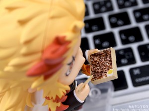 nendoroid-rengoku-kyojuro (5)