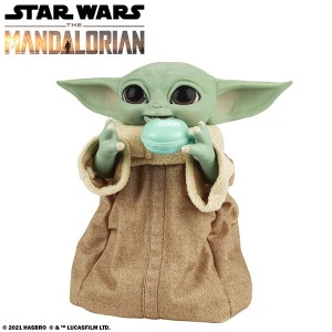 star-wars-galactic-snackin-grogu (1)