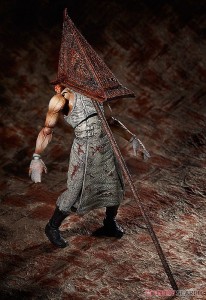 figma-red-pyramid-thing-bubble-head-nurse (6)