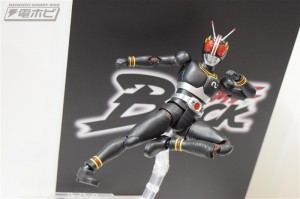 FIGURE-RISE STANDARD KAMEN RIDER BLACK (2)