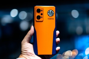 realme GT Neo2 5G  Dragonball Z Limited Edition (1)