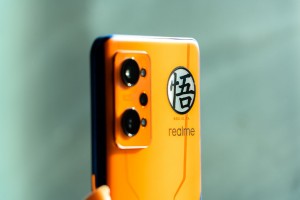 realme GT Neo2 5G  Dragonball Z Limited Edition (8)