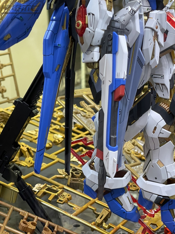 MGEX   STRIKE FREEDOM GUNDAM (4)