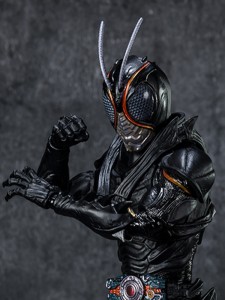 s-h-figuarts-kamen-rider-black-sun (3)