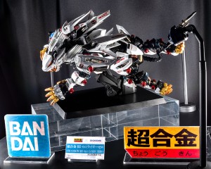 chogokin-x-zoids-rz-041-liger-zero (9)