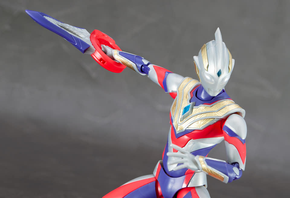 figure-rise-standard-ultraman-trigger-multi-type (3)