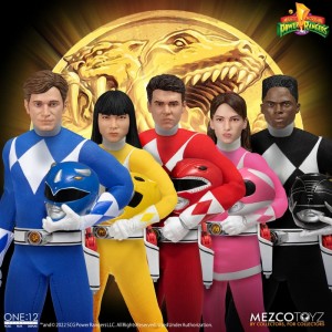 mezco-toyz-mighty-morphin-power-rangers-deluxe-boxed-set (15)