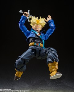 s-h-figuarts-dragonball-z-future-trunks (6)