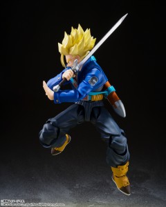 s-h-figuarts-dragonball-z-future-trunks (7)