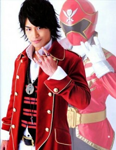 s-h-figuarts-shinkocchou-seihou-gokai-red (4)