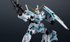 E GUNDAM UNIVERSE SERIES RX-0 UNICORN GUNDAM (AWAKENED)