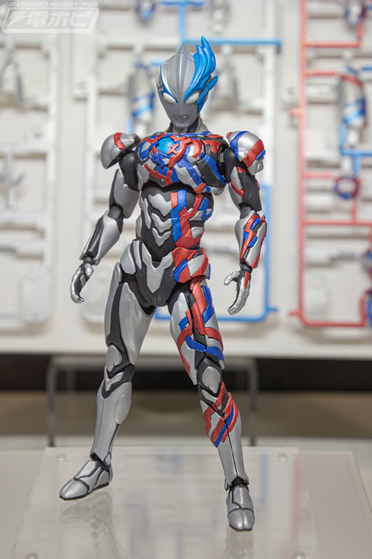 FIGURE-RISE STANDARD ULTRAMAN  Blazar (11)