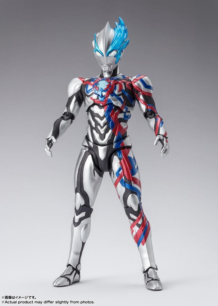 S.H. Figuarts Ultraman Blazar (2)