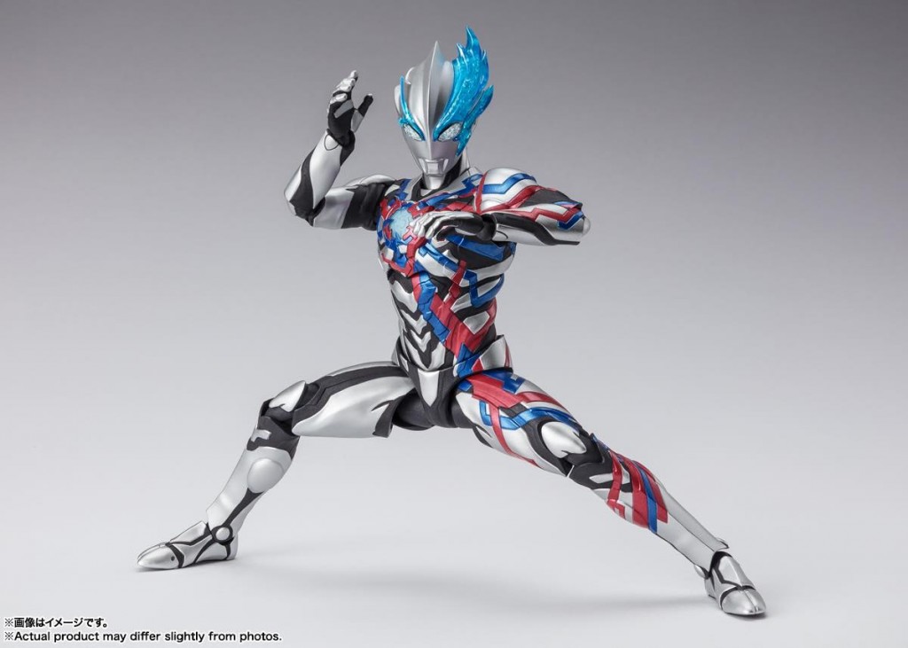 S.H. Figuarts Ultraman Blazar (5)