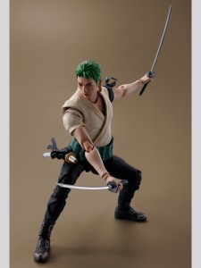 S.H.Figuarts - One Piece  Roronoa Zoro Netflix Ver (2)