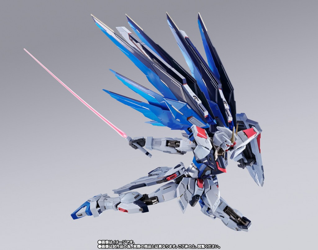 METALBUILD   Freedom Gundam (CONCEPT 2 SNOW SPARKLE) (2)