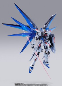 METALBUILD   Freedom Gundam (CONCEPT 2 SNOW SPARKLE) (5)