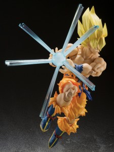 S.H.FIGUARTS  Son Goku (LEGEND OF SUPER SAIYA) (6)