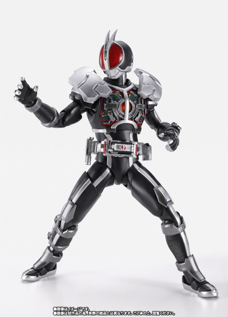 S.H.Figuarts (SHINKOCCHOU SEIHOU) MASKED RIDER FAIZ Axel Form  (3)