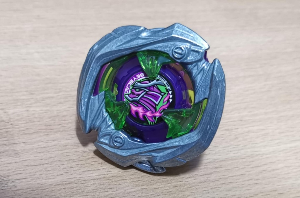 beyblade-x-ux09-starter-samurai-saber-2-70-l (3)